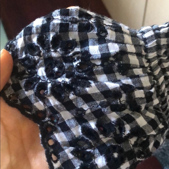 Old Navy Off-the-shoulder Checkered Top - Picture 4 of 5